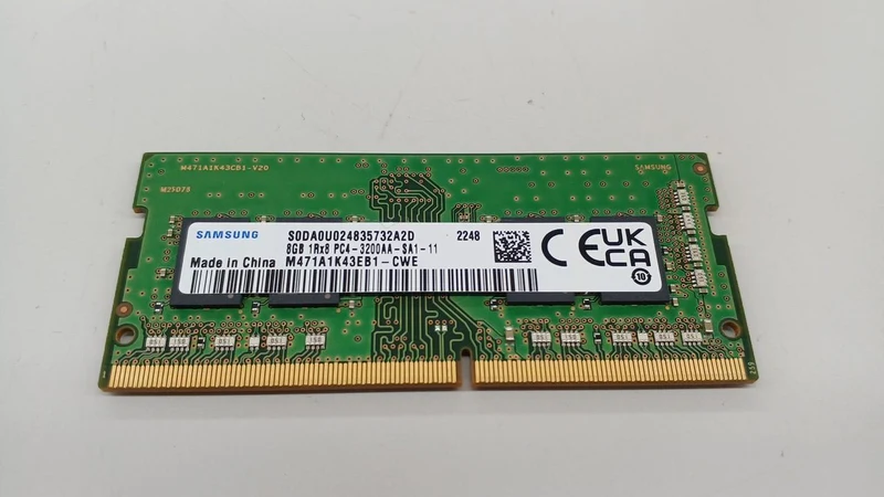 SAMSUNG DDR4 (8GB) Memory: M471A1K43EB1