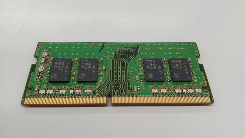 SAMSUNG DDR4 (8GB) Memory: M471A1K43EB1