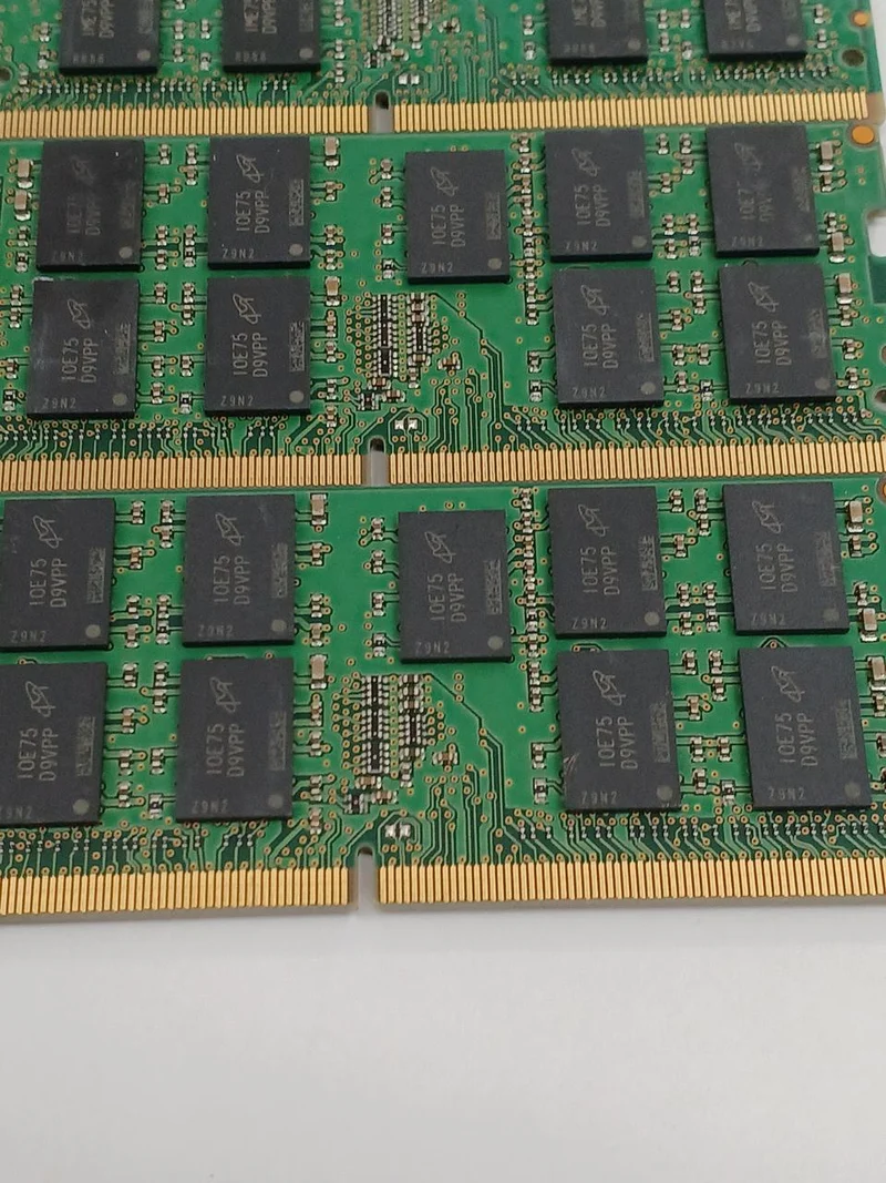 MICRON DDR4 (PC4-2666V/PC4-2130) 8GB 4 chips MTA18ASF2G72HZ-2G6E4ZI