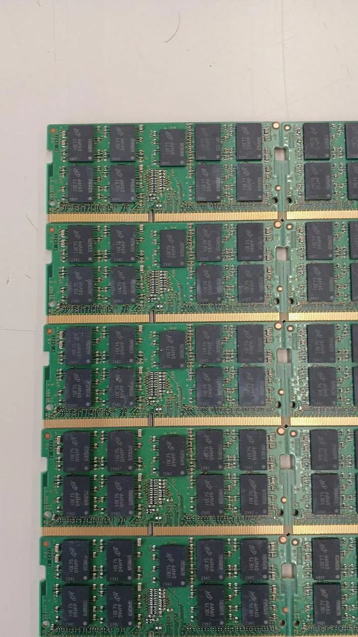 MICRON Memory Set for Laptops MTA18AFS2G72HZ-2G6E4ZI