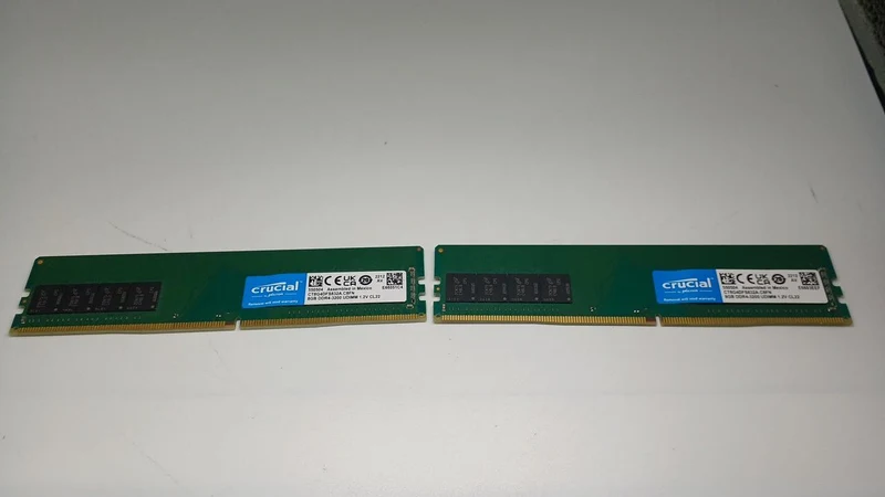 Mémoire CRUCIAL CT8G4DFS832A