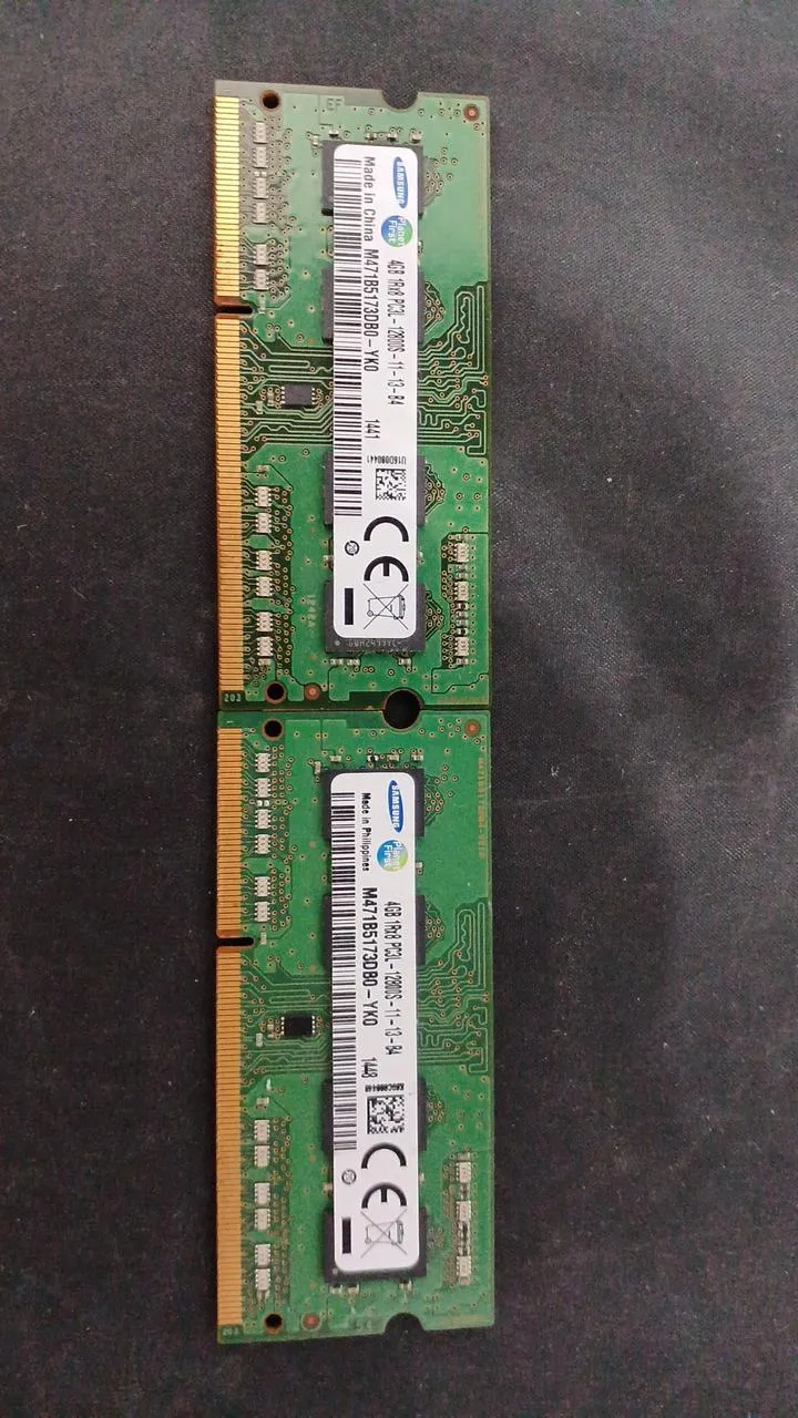 SAMSUNG DDR3 Laptop Memory 4GB 11 Discs DDR3 PC3L-12800S