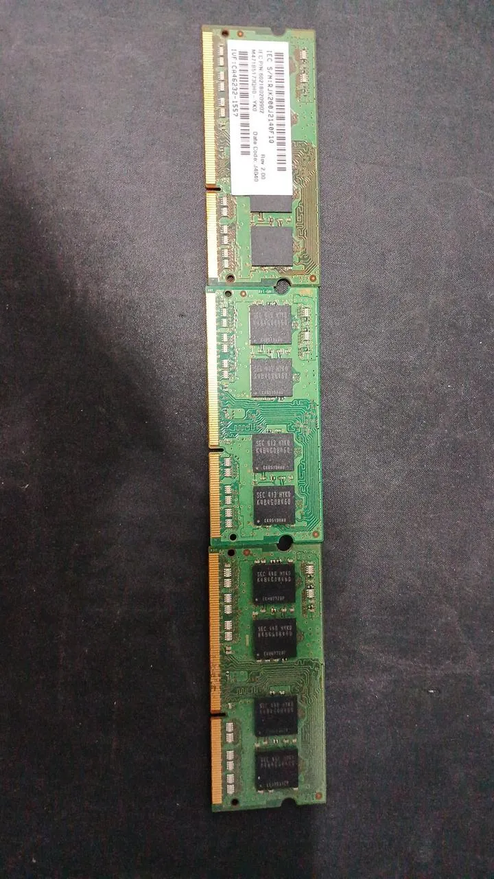 SAMSUNG DDR3 Laptop Memory 4GB 11 Discs DDR3 PC3L-12800S