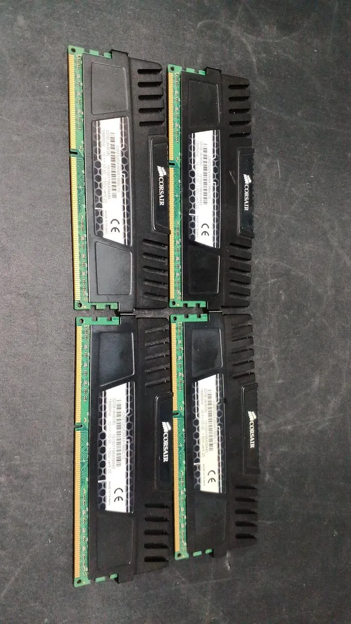 CORSAIR DDR3 Memory 32GB (8*4) CMZ32GX3M4X1866C10