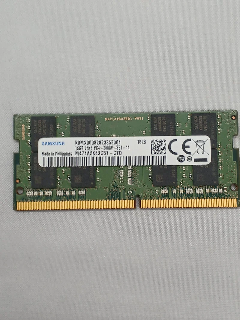 SAMSUNG DDR4 Memory M471A2K43CB1-CTD