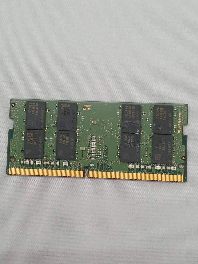 SAMSUNG DDR4 Memory M471A2K43CB1-CTD