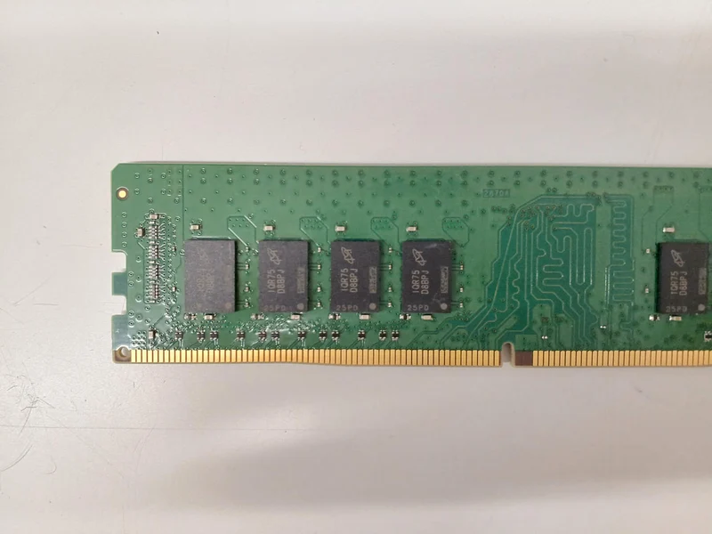 Crucial PC memory CT16G4DFD824A. M16FR
