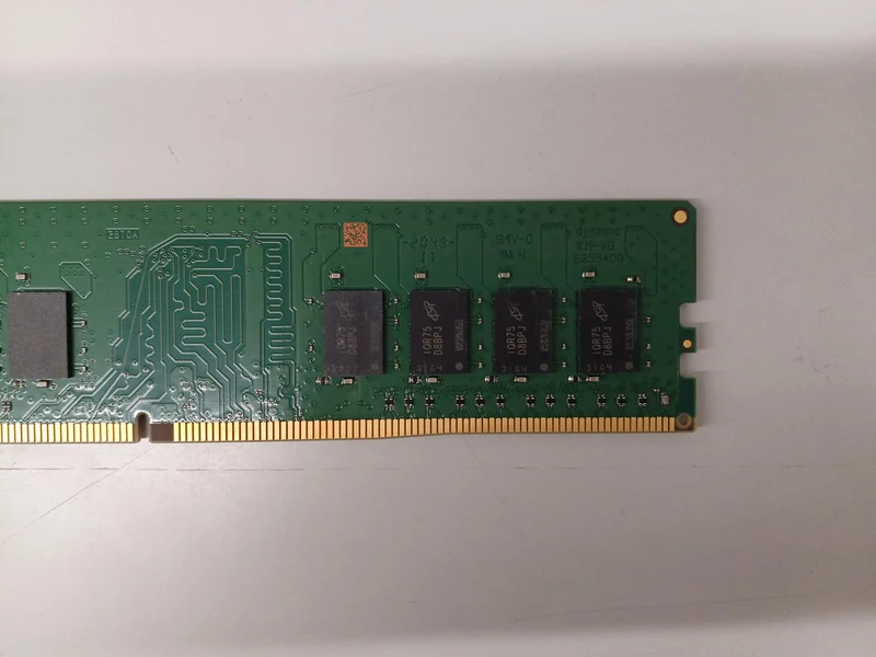 Crucial PC memory CT16G4DFD824A. M16FR