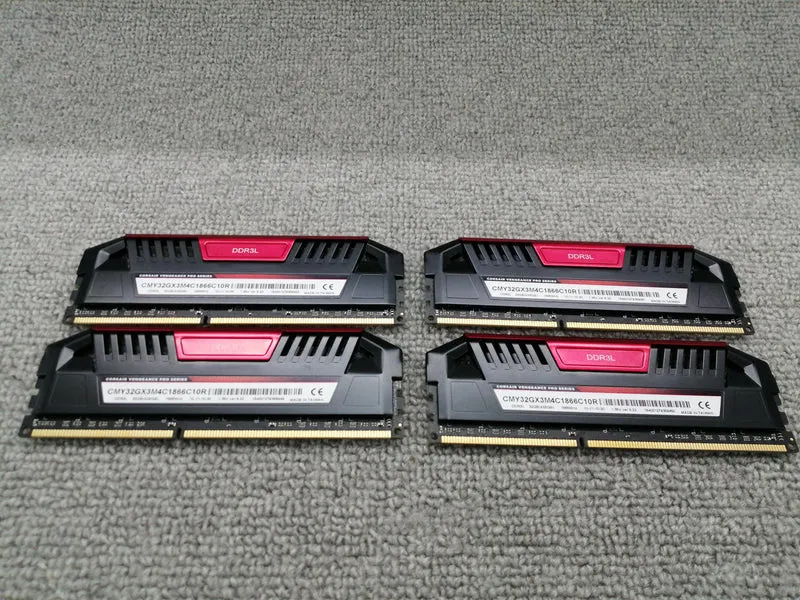 Mémoire CORSAIR (DDR3L 8 Go × 4) CMY32GX3M4C1866C10R