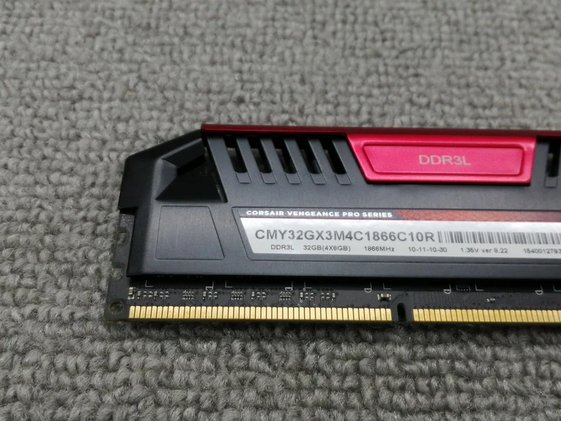Mémoire CORSAIR (DDR3L 8 Go × 4) CMY32GX3M4C1866C10R