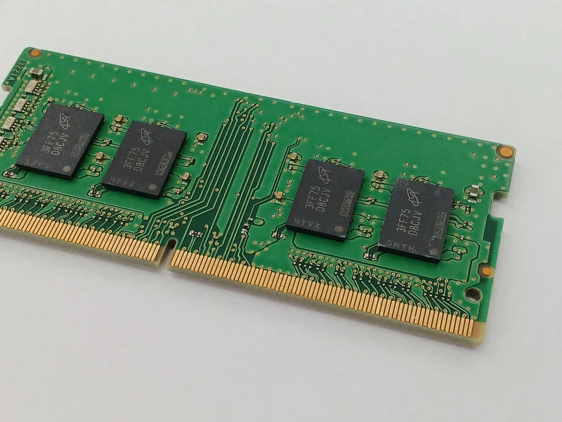 MICRON Laptop Memory DDR4 16GB 1 Disc MTA8ATF2G64HZ-3G2F1