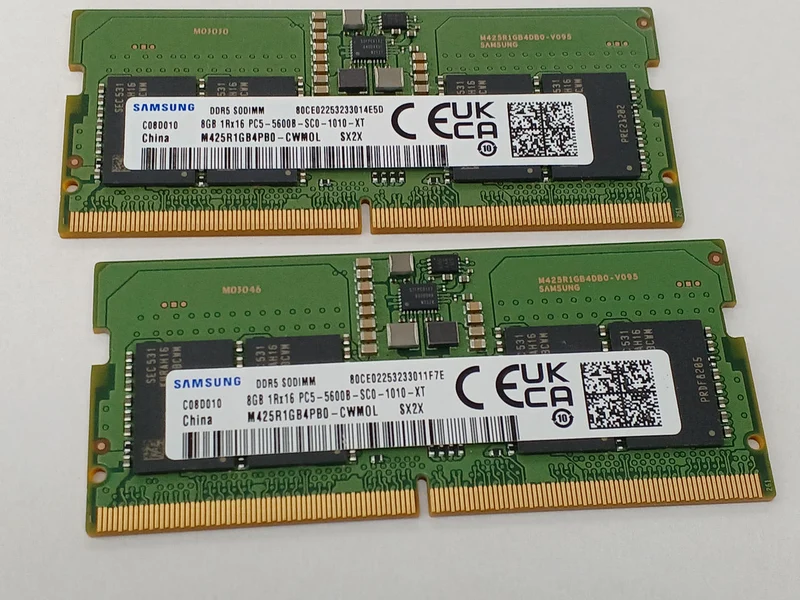 Mémoire pour ordinateur portable SAMSUNG DDR5 8 Go x 8 barrettes M415R1GB4PB0-CWM0L