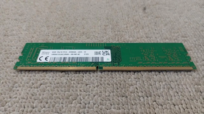 SKHYNIX Memory HMAA1GU6CJR6N-XN NO AC