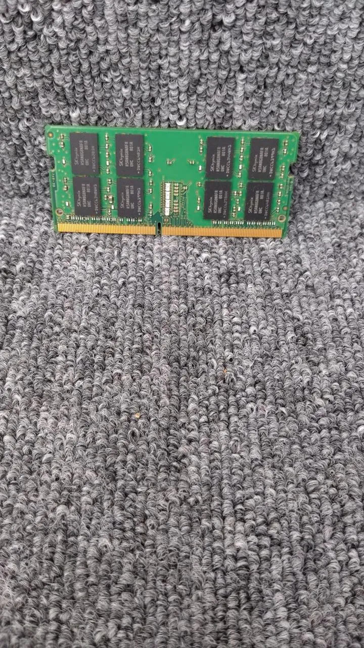 SK HYNX Memory for Notebook PC 16GB 2RX8 PC4-2400T-SE1-11