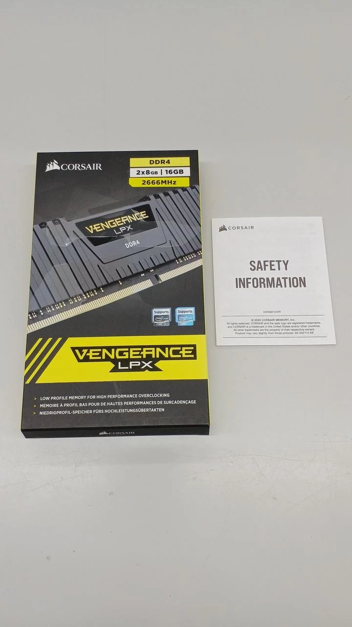 CORSAIR PC Memory CMK16GX4M2A2666C16