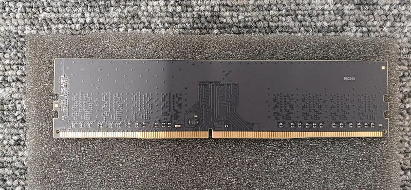 Mémoire CFD DDR4 W4U2666CS-16G