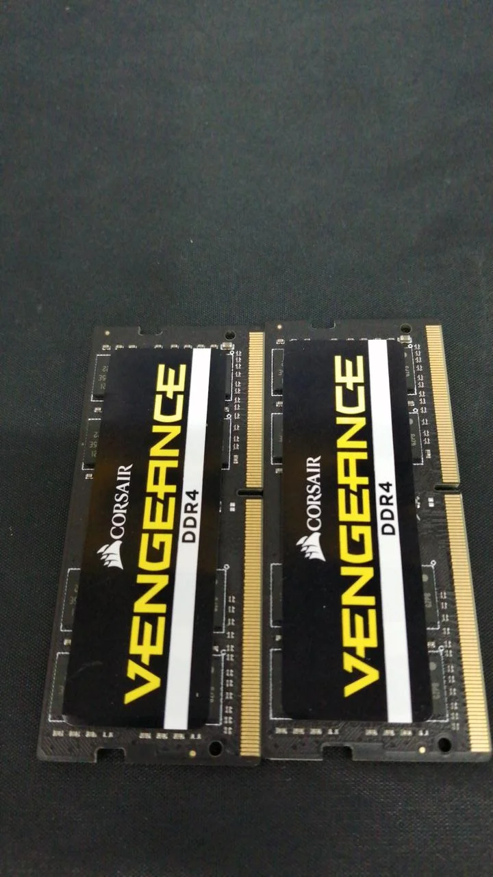 VENGEANCE DDR4 32GB Memory (16GB×2) CMS32GX4M2A2400C16