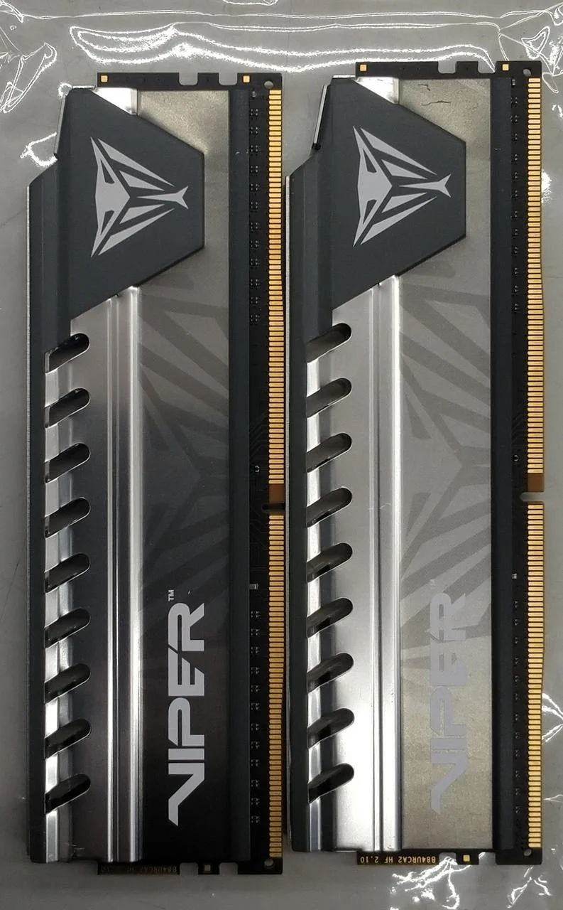 Mémoire PATRIOT PVE416G266C6KGY