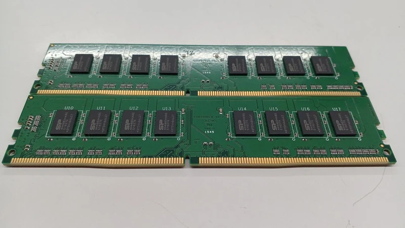 Mémoire PC SILICON POWER : DDR4 16 Go (2 x 8 Go)