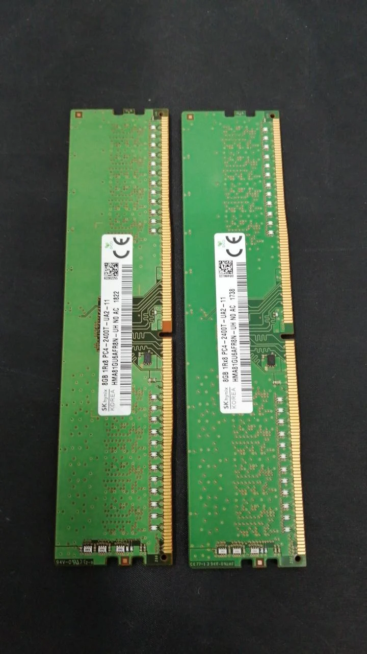SK HYNIX DDR4 Memory 8GB x 2 Sticks HMA81GU6AFR8N