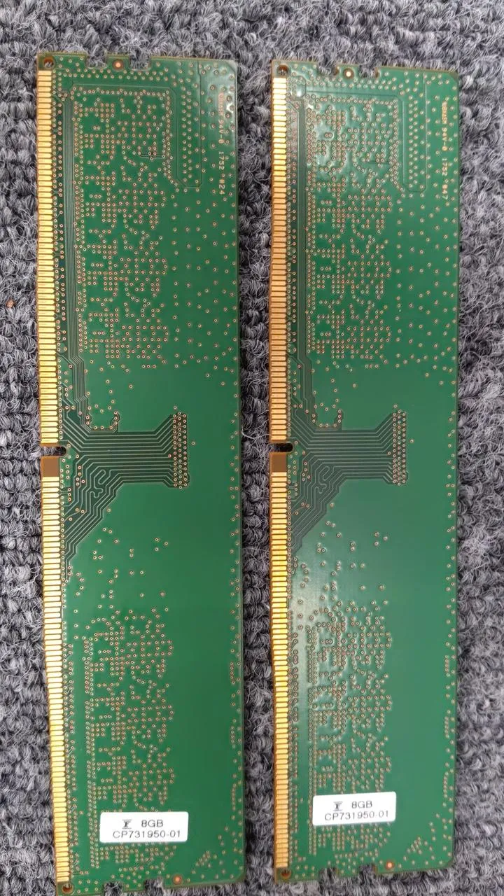 Mémoire de bureau SAMSUNG M378A1K43CB2-CRC