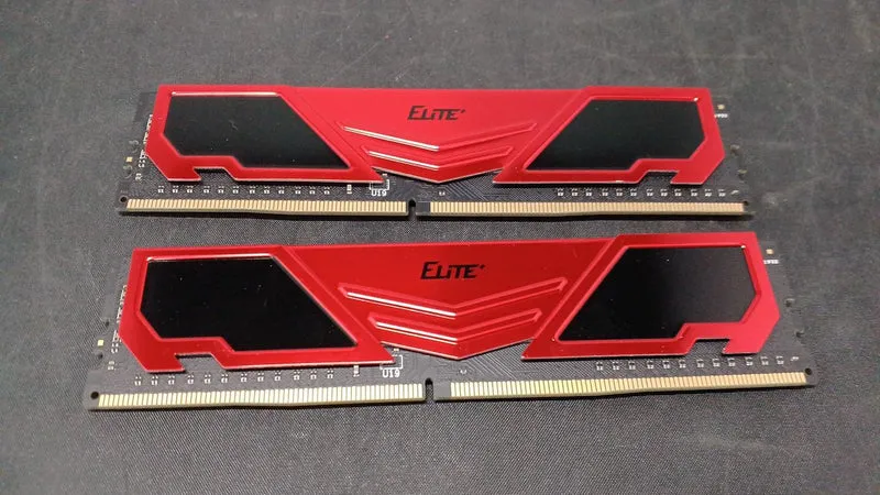 TEAM DDR4-2666 16 Go (8 x 2) TPRD48G2666HC19BK