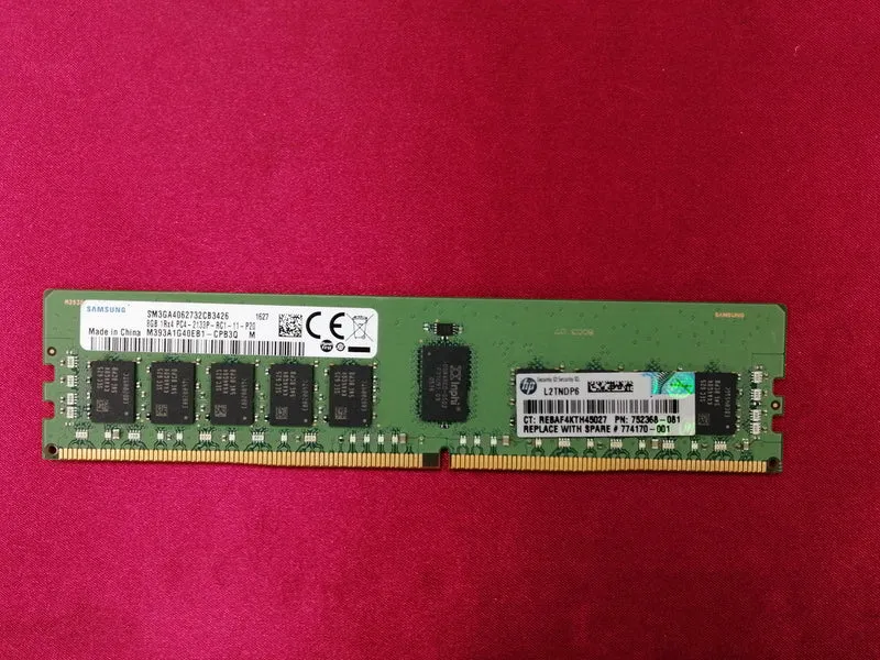 Mémoire SAMSUNG M393A1G40EB1