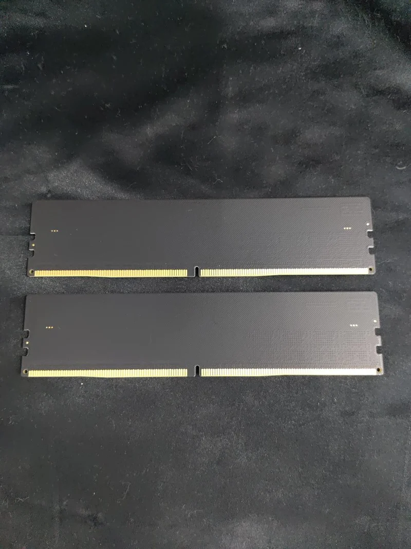 Mémoire CFD W5U5600CS-16G