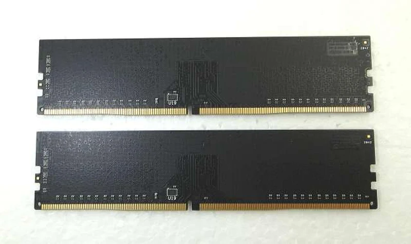KLEVV DDR4 (PC4)-2666 8 Go x 2 (16 Go au total) KD48GU881-26N190A