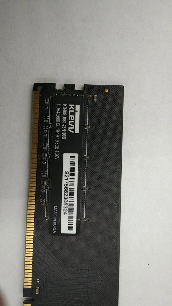 [JUNK] KLEVV Memory Card KD48GU881-26N190D