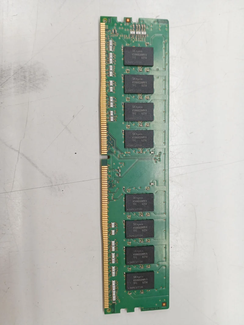 SK HYNIX PC Memory PC4-2133P (HMA82GU6MFR8N)