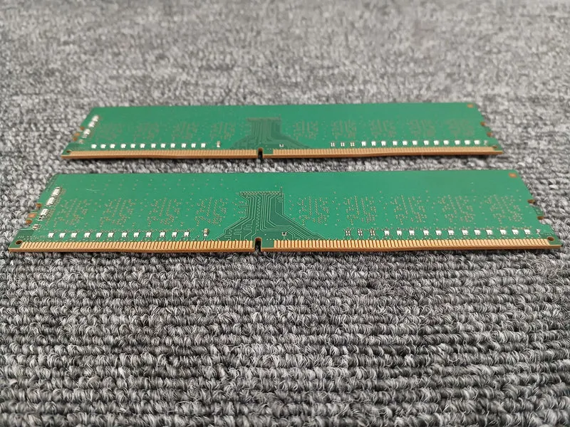 SK HYNIX Memory: PC4-2133P 4GB×2