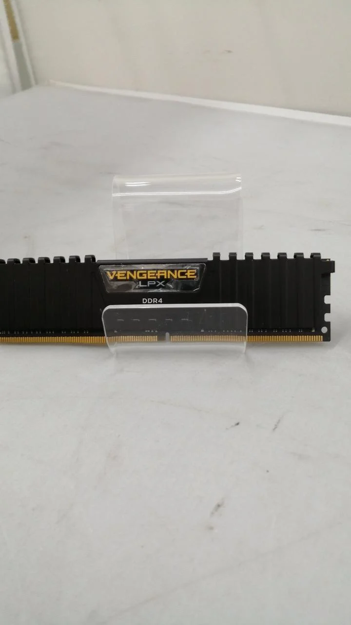 Mémoire CORSAIR CMK32GX4M2E3200C16