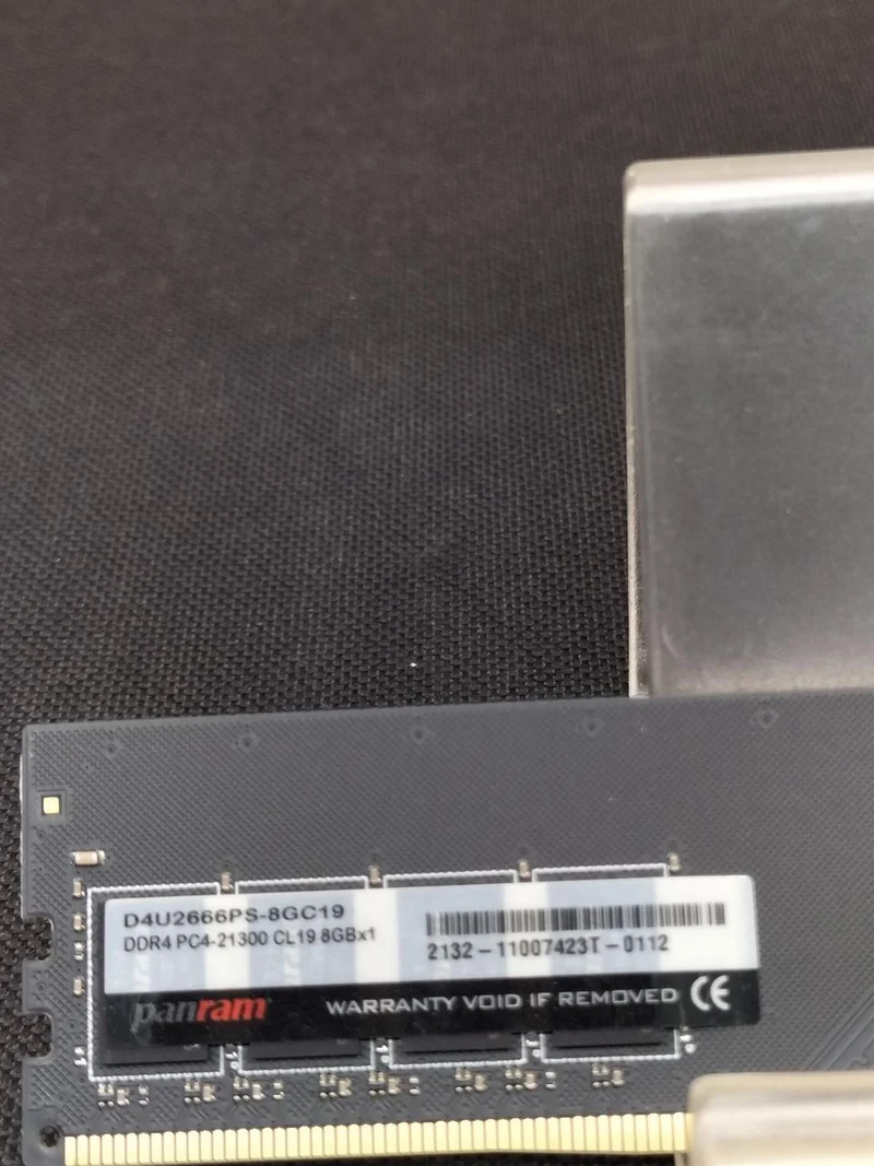 CFD Sales [DDR4-2666Mhz] PC Memory D4U2666PS-8GC19