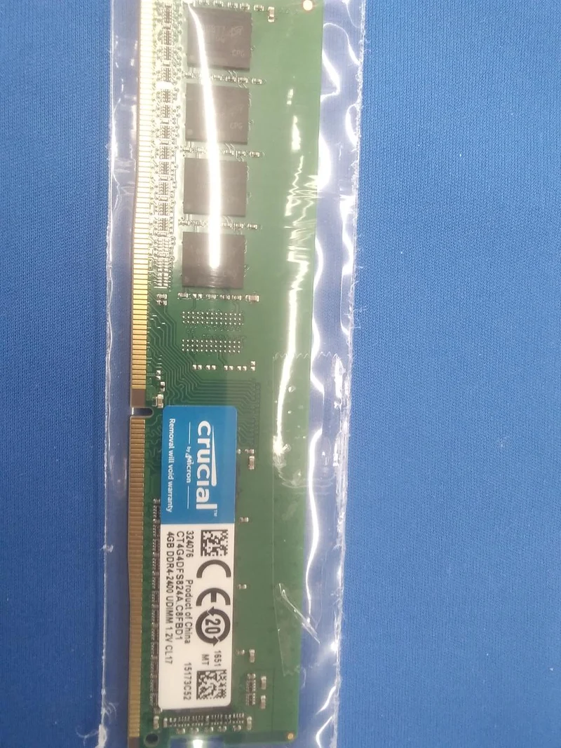 Mémoire PC CRUCIAL (4 Go) CT4G4DFS824A. C8FBD1