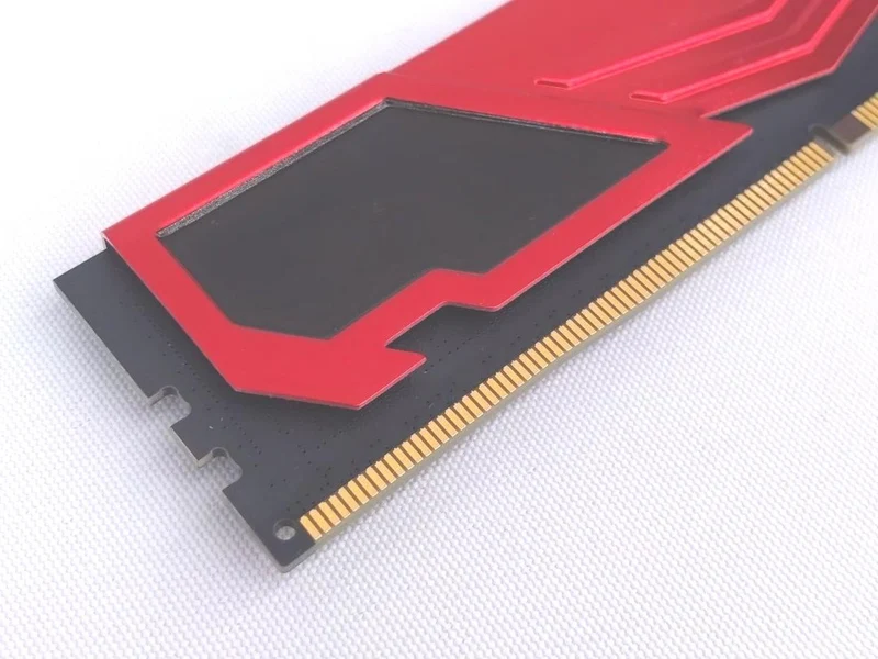 Mémoire ELITE DDR4 TPRD416G2666HC19BK