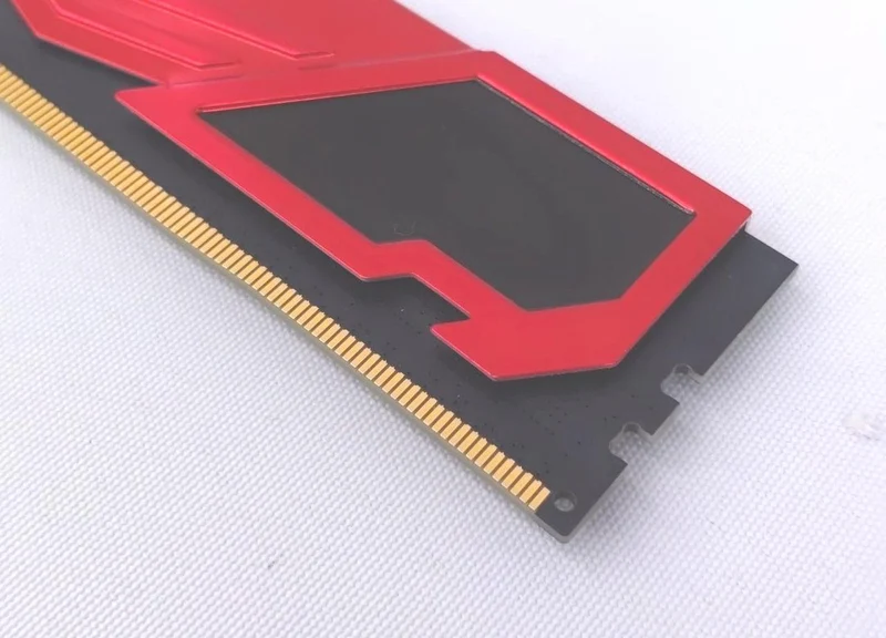 Mémoire ELITE DDR4 TPRD416G2666HC19BK