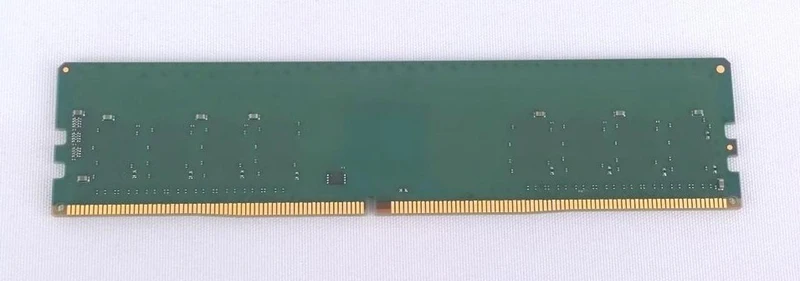 Mémoire vive CRUCIAL pour PC de bureau : DDR4 16 Go