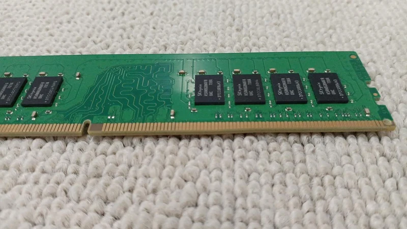 Mémoire SSNMAX TECHNOLOGIES SMD4-U16G48HA-24RF