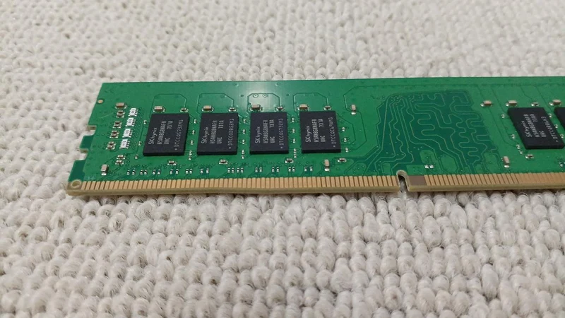 Mémoire SSNMAX TECHNOLOGIES SMD4-U16G48HA-24RF