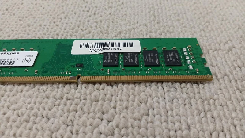 Mémoire SSNMAX TECHNOLOGIES SMD4-U16G48HA-24RF