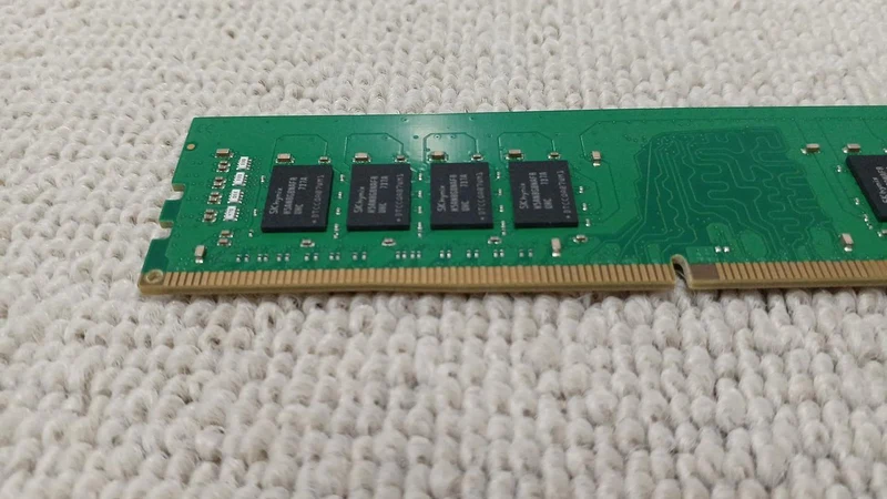 Mémoire SSNMAX TECHNOLOGIES SMD4-U16G48HA-24RF