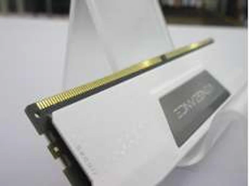 CORSAIR PC Memory CMK64GX5M2B5200C40W
