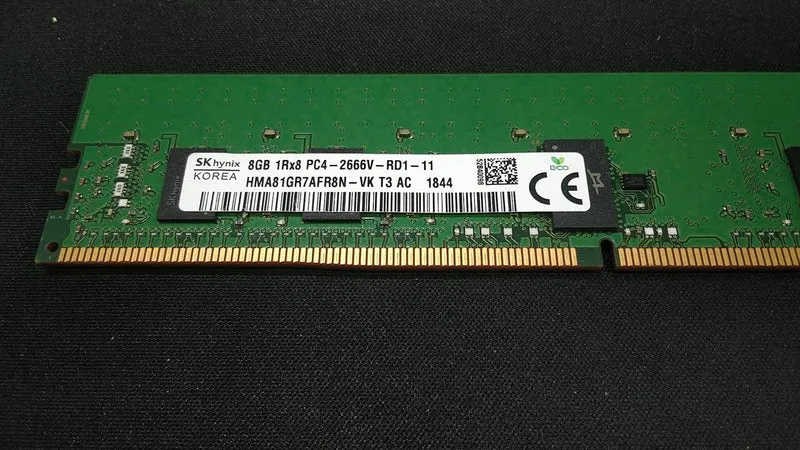 [JUNK] SK HYNIX ECC Memory 8GB x 4 Cards PC4-2666V-RD1-11