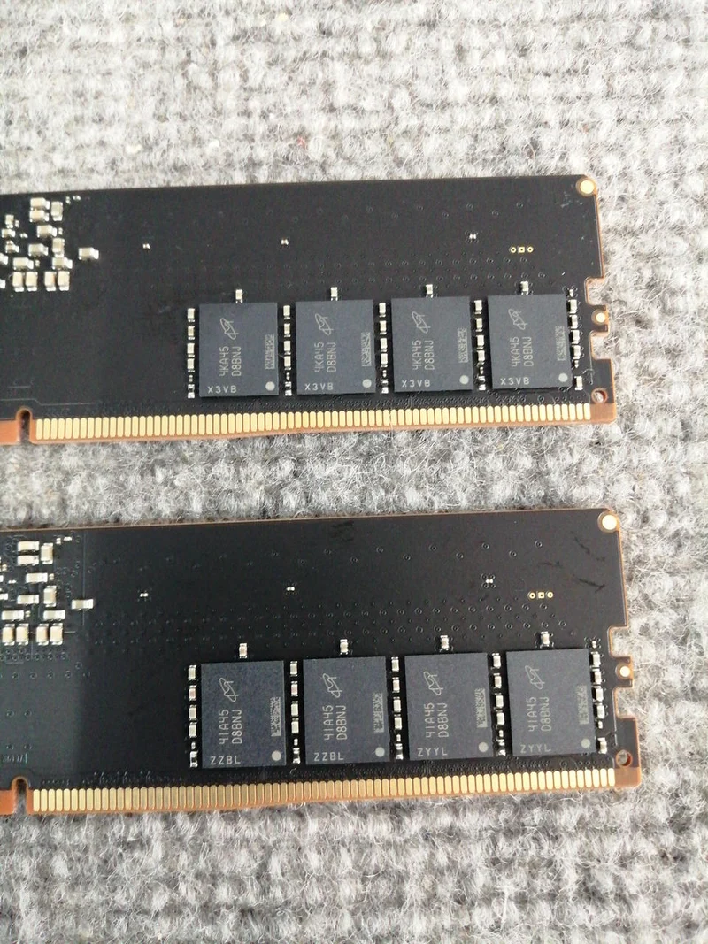 Mémoire PC Crucial W5U4800CM-32GS