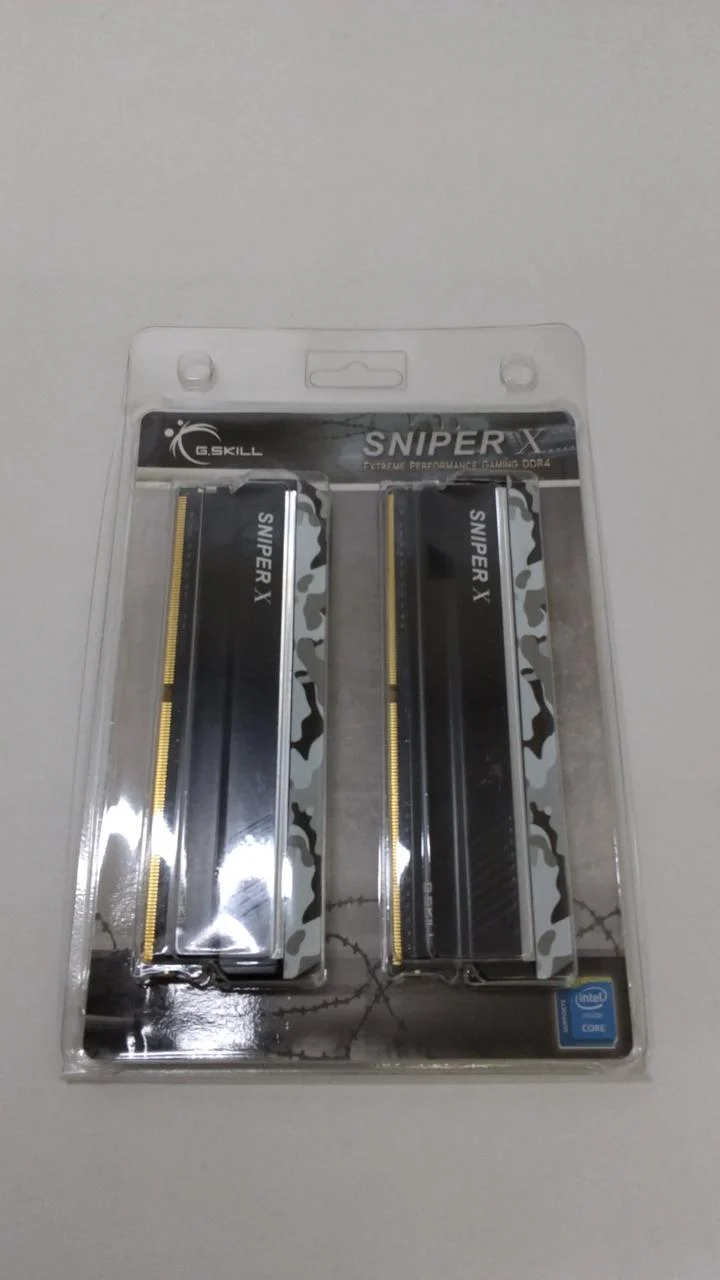 G.SKILL Memory: F4-3200C16D-16GSXWB