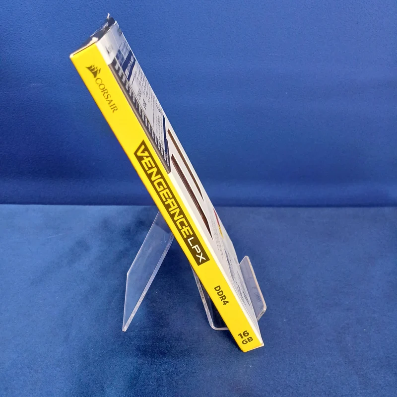 Mémoire CORSAIR CMK16GX4M2A2666C16R