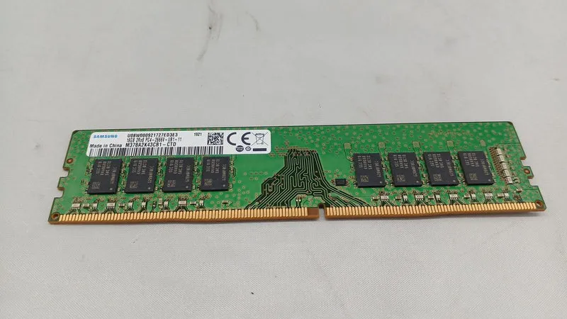 Mémoire SAMSUNG DDR4 16 Go M378A2K43CB1-CTD