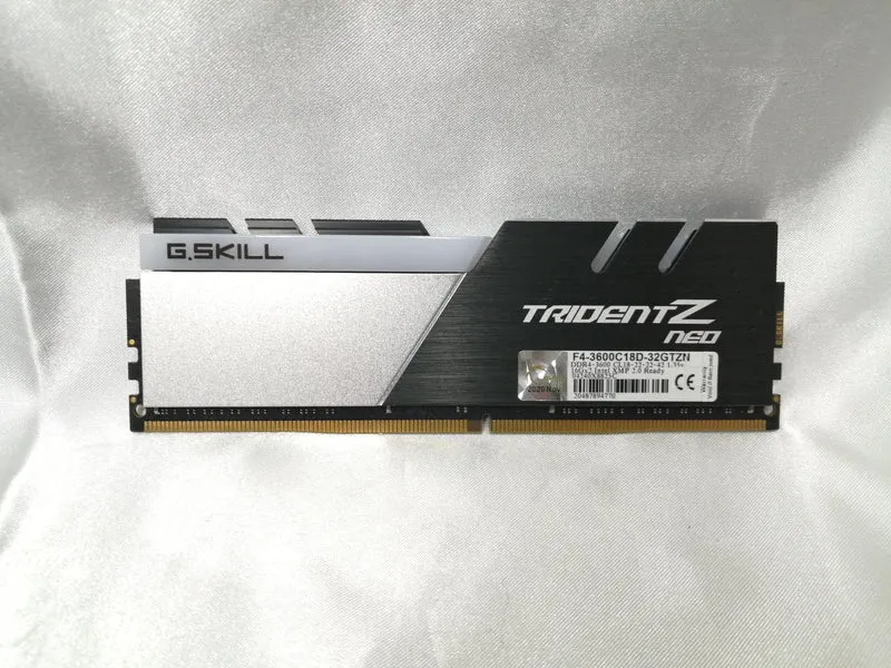 Mémoire G.SKILL : F4-3600C18D-32GTZN