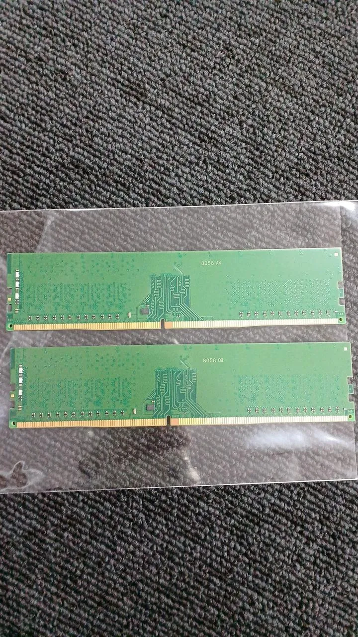 Mémoire de bureau KINGSTON DDR4 KVR24N17S8/8